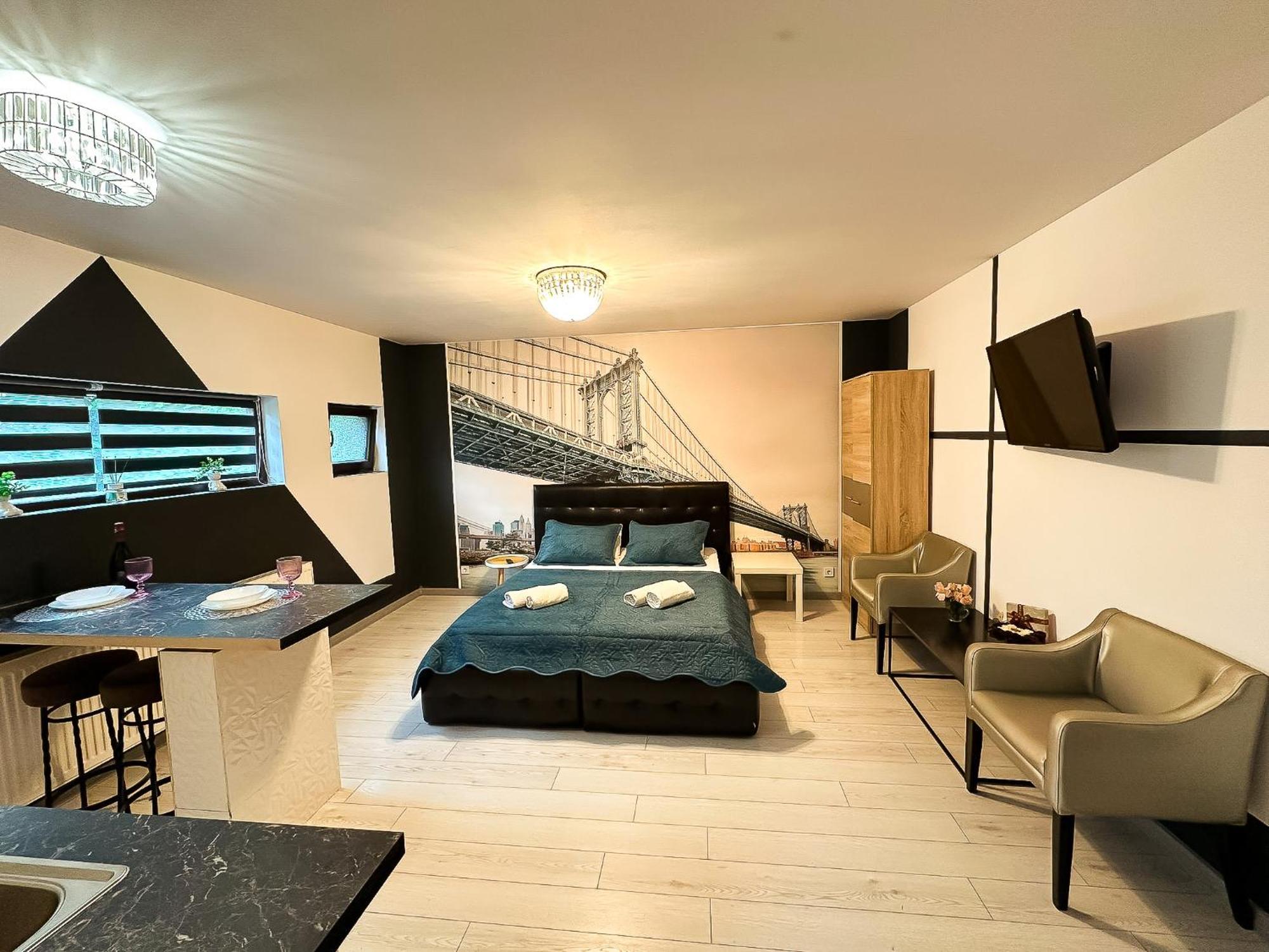 The Bridge - Central Studio With Free Parking Craiova Eksteriør bilde